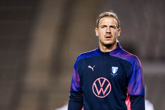 Goalkeeper Johan Dahlin of Malmö FF