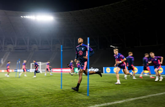 Isaac Kiese Thelin and Jens Stryger Larsen of Malmö FF