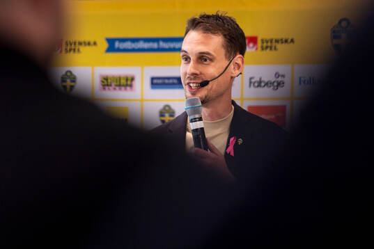 Head coach Daniel Bäckström of the