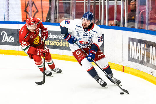 Moras Johan Persson och IK Oskarshamns Erik Reed Bradford
