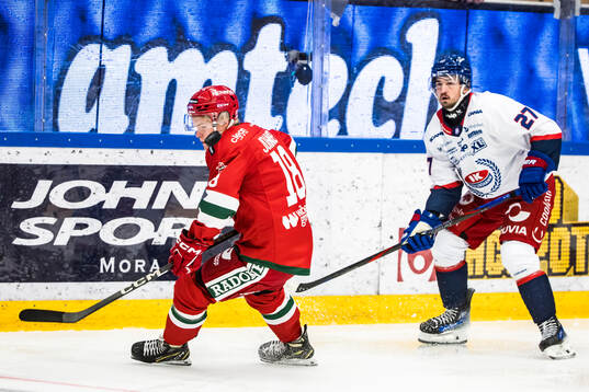 Moras Martin Johnsen och IK Oskarshamns Nolan Walker