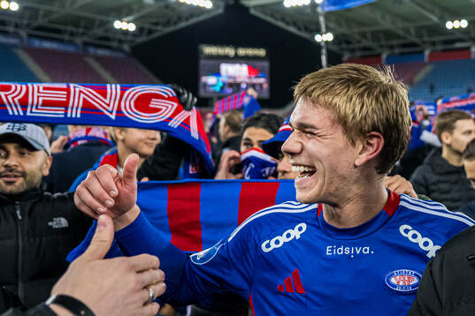 Mees Rijks of Vålerenga celebrates promotion to the
