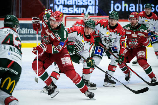 MoDos Måns Carlsson och Frölundas Noah Dower Nilsson