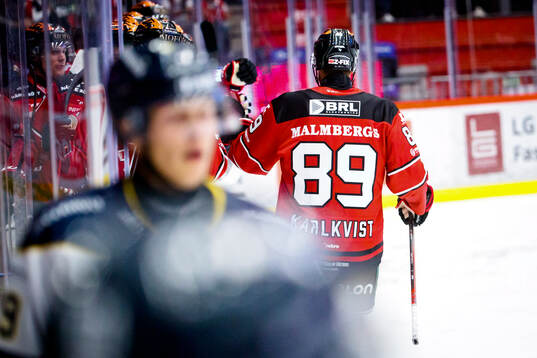 Örebros Patrik Karlkvist jublar vid 3-3