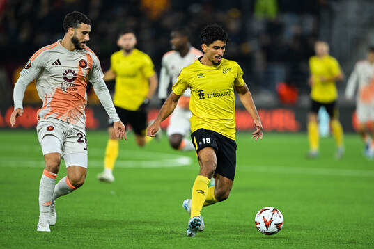 Mario Hermoso of Roma and Ahmed Qasem of Elfsborg