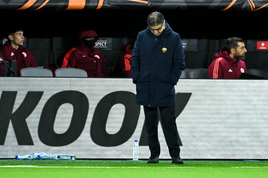 Head coach Ivan Juric of Roma looks dejected