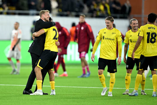 Manager Oscar Hiljemark and Besfort Zeneli of Elfsborg