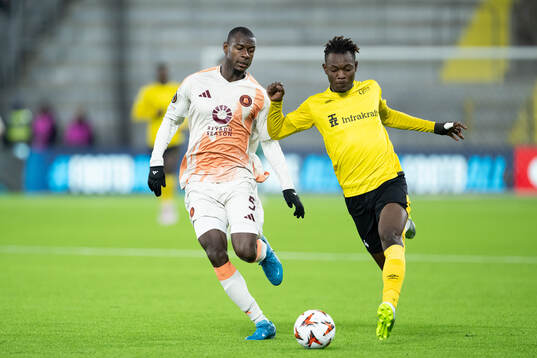 Evan N'Dicka of Roma and Jalal Abdullai of Elfsborg