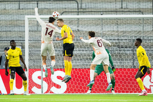 Gustav Henriksson of Elfsborg and Eldor Shomurodov of Roma