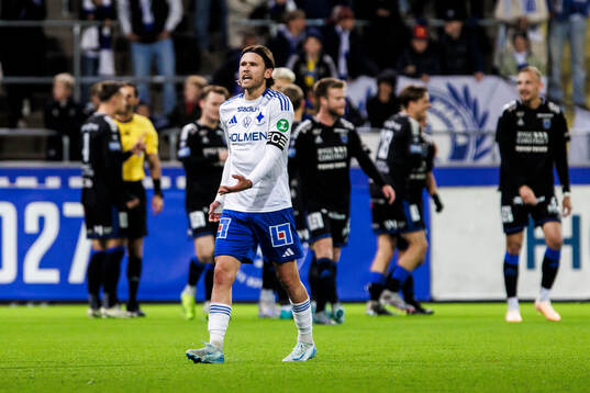 IFK Norrköpings Arnor Traustason deppar