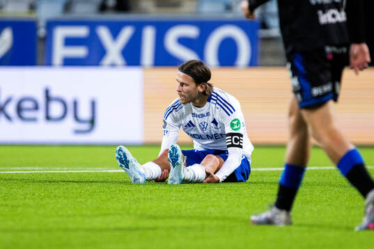 IFK Norrköpings Arnor Traustason deppar