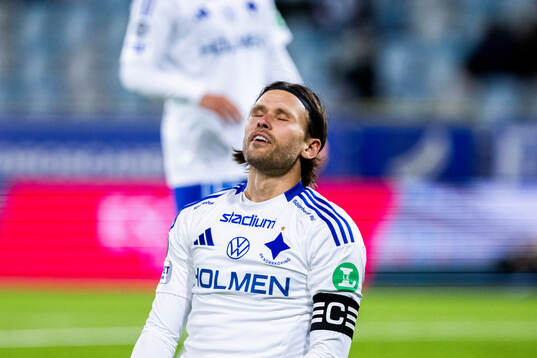 IFK Norrköpings Arnor Traustason deppar