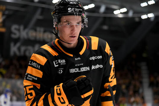 Skellefteås Pontus Johansson jublar