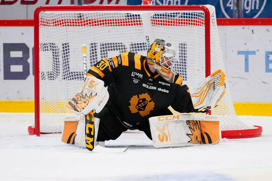 Skellefteås målvakt Gustaf Lindvall