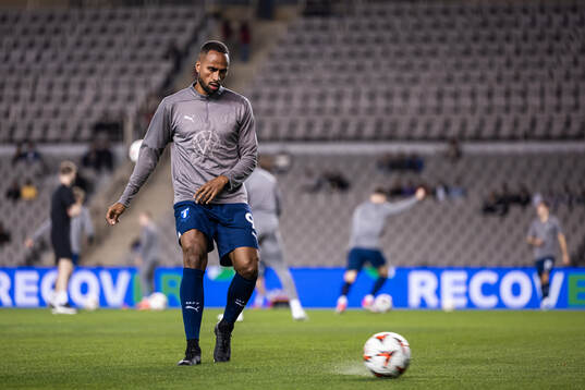 Isaac Kiese Thelin of Malmö FF at warm up