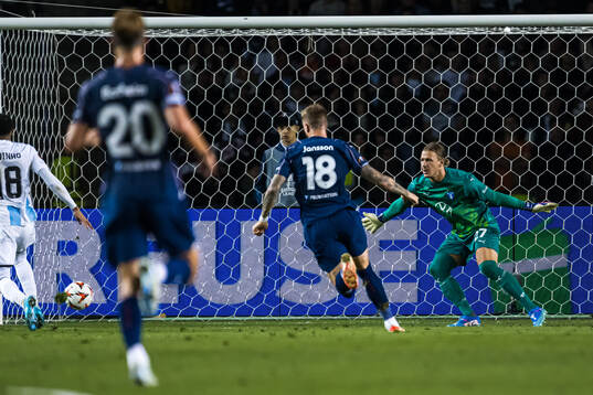 Goalkeeper Johan Dahlin of Malmö FF