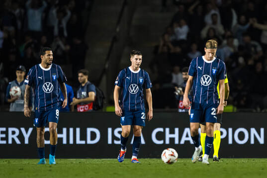 Sergio Pena, Lasse Berg Johnsen and Erik Botheim of Malmö