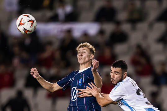 Hugo Bolin of Malmö FF and Abbas Huseynov of Qarabag