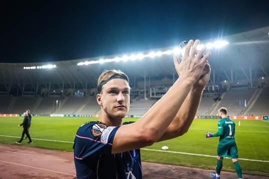 Erik Botheim of Malmö FF celebrates