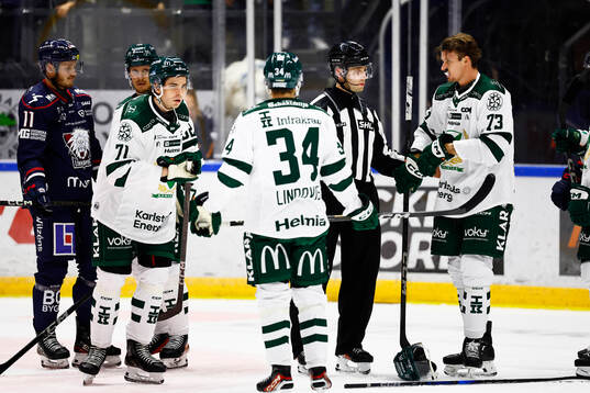 Färjestads Adam Ollas Mattsson