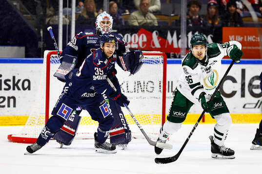 Linköpings Ty Rattie och Färjestads David Tomasek