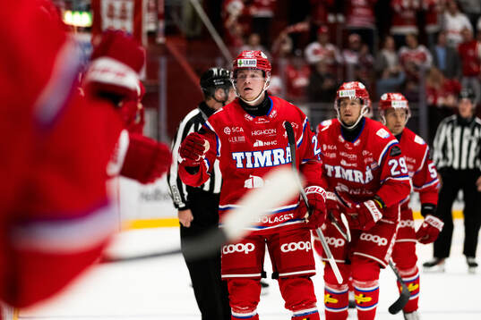 Timrås Simon Forsmark jublar
