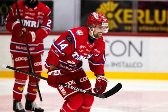Timrås Emil Pettersson jublar