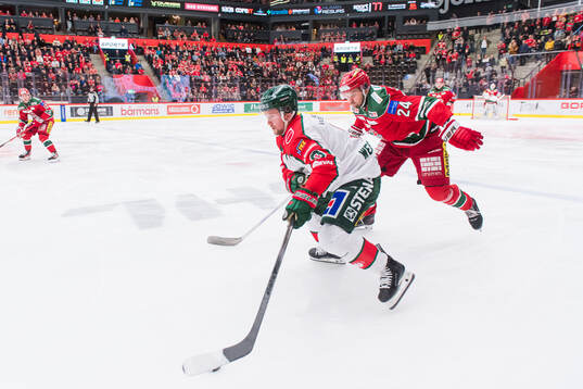 Frölundas Linus Weissbach och MoDos Måns Carlsson