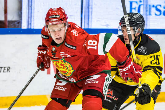 Moras Martin Johnsen och Vimmerbys Jesper Broeng