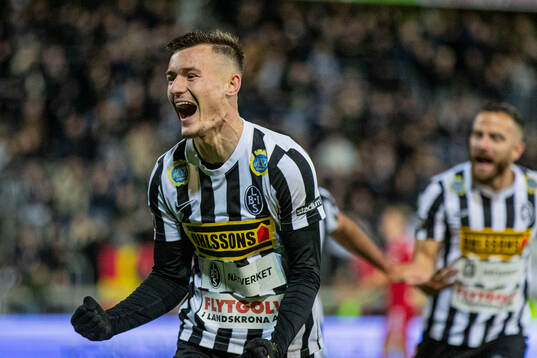 Landskronas Robin Dzabic jublar