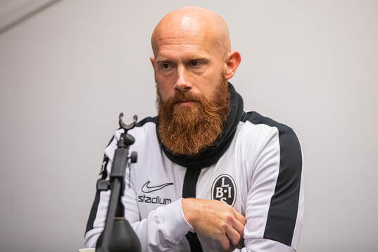 Landskronas tränare Max Mölder på presskonferensen