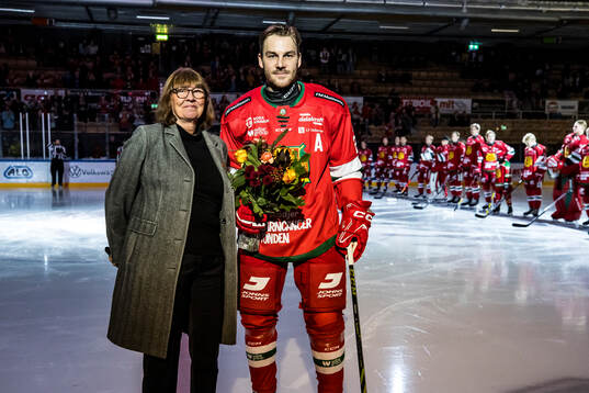 Moras Johan Persson och Karin Stikå Mjöberg vid ceremoni