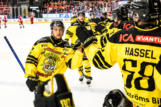 Vimmerbys Martin Pärna jubel 0-1