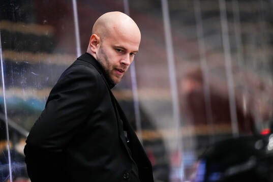 Brynäs tränare Filip Eriksson