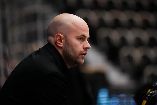 Brynäs tränare Filip Eriksson