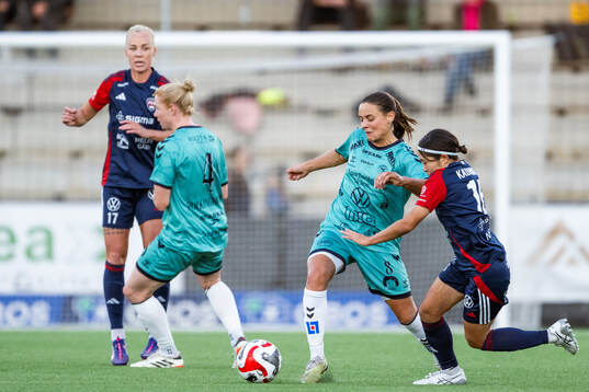 Kristianstads Alice Nilsson och FC Rosengårds Momoko