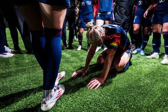 FC Rosengårds Caroline Seger jublar med lagkamrater över