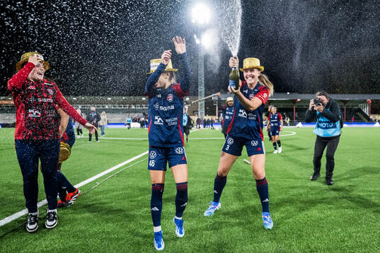 FC Rosengårds Gudrun Arnardottir jublar över SM-guldet