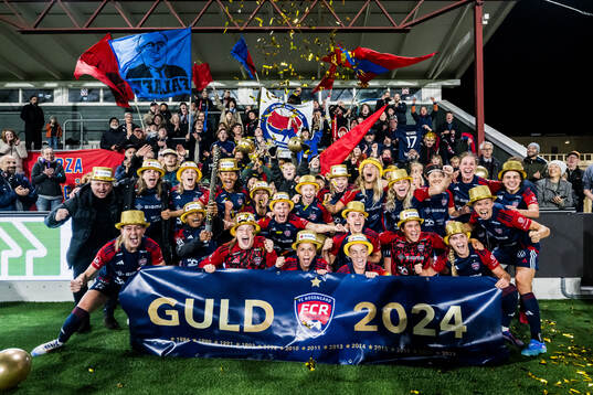 FC Rosengårds spelare jublar över SM-guldet