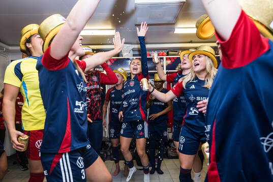 FC Rosengårds Mikaela Stojanovska jublar över SM-guldet