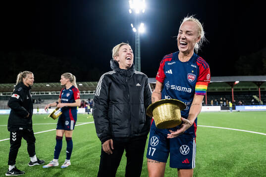 FC Rosengårds sportchef Therese Sjögran och Caroline