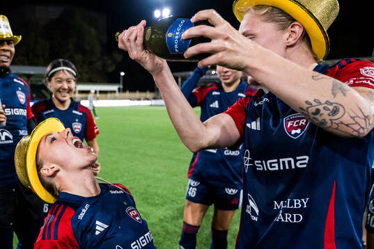 FC Rosengårds Gudrun Arnardottir jublar över SM-guldet