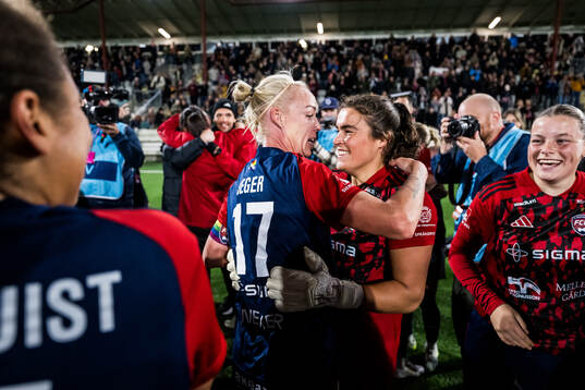 FC Rosengårds Caroline Seger och målvakt Eartha Cumings