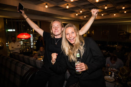 FC Rosengårds Emilia Larsson och Olivia Holdt på