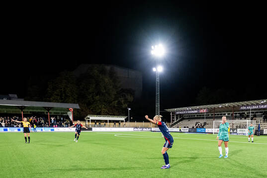 FC Rosengårds Caroline Seger jublar på slutsignalen