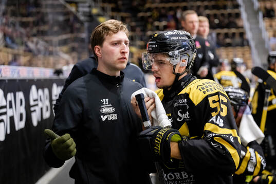 Västerås Albert Lyckåsen har ont