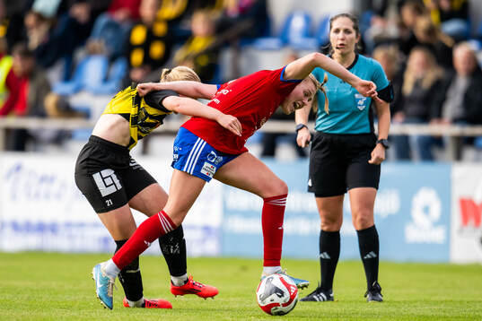 Vittsjös Julia Nicole Leas och Häckens Johanna Fossdalsá