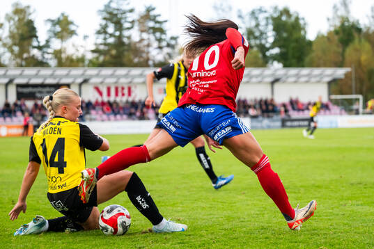 Vittsjös Jaida Nyby stoppas av Häckens Matilda Nildén
