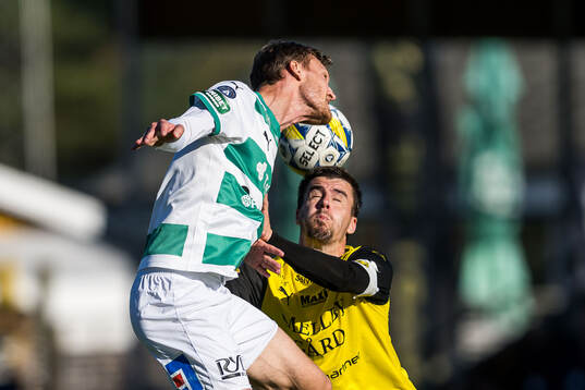 Västerås Viktor Granath och Mjällbys Jesper Gustavsson