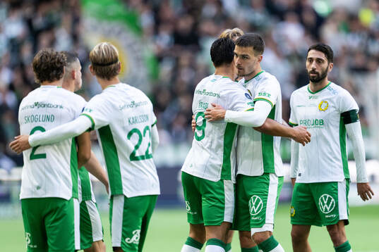 Hammarbys Jusef Erabi och Pavle Vagic jublar